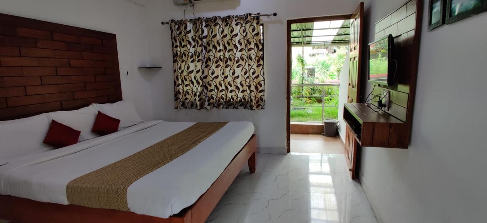 Hotel Mj Beach Resort Бага Екстериор снимка